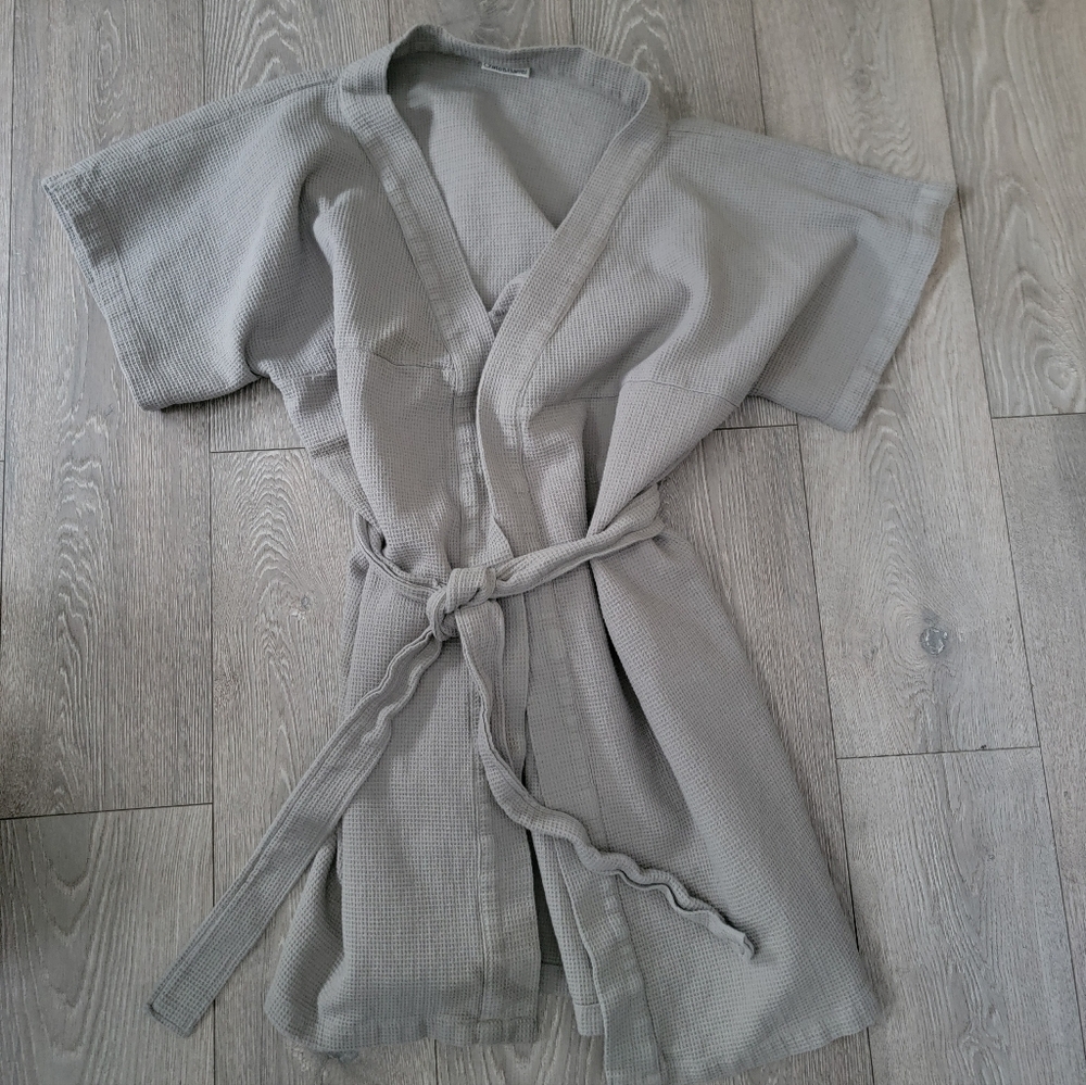 Crate & Barrel Waffle Kimono